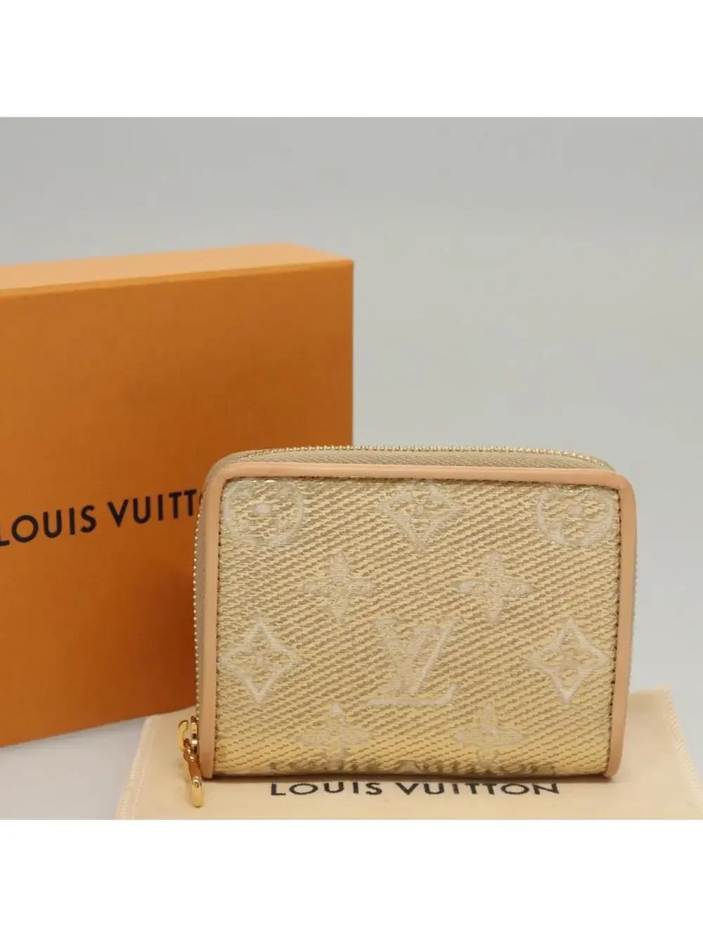 Louis Vuitton Laminated Jacquard Zippy #344156L86B